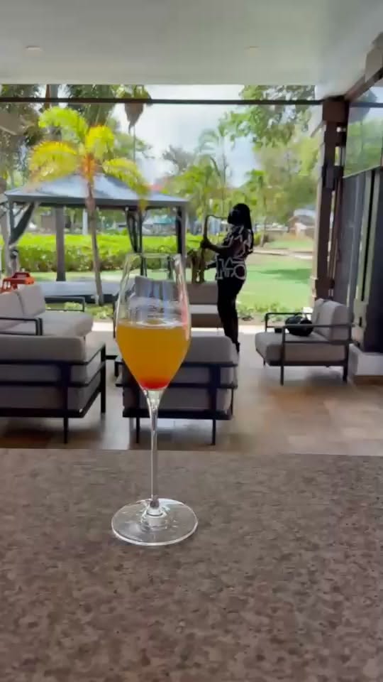 Sunday Beachfront Brunch at Pureocean – 3 Courses, Bottomless Mimosas & Live Entertainment