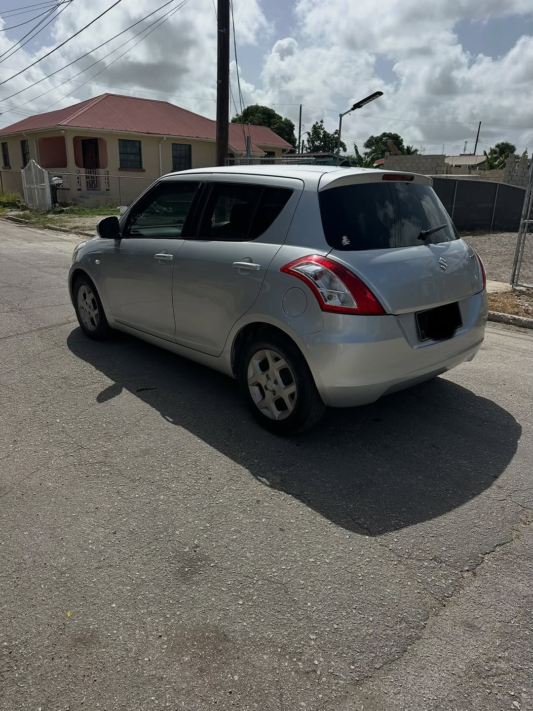 2015 Suzuki Swift – Asking $18,500 | Trade-Ins Welcome