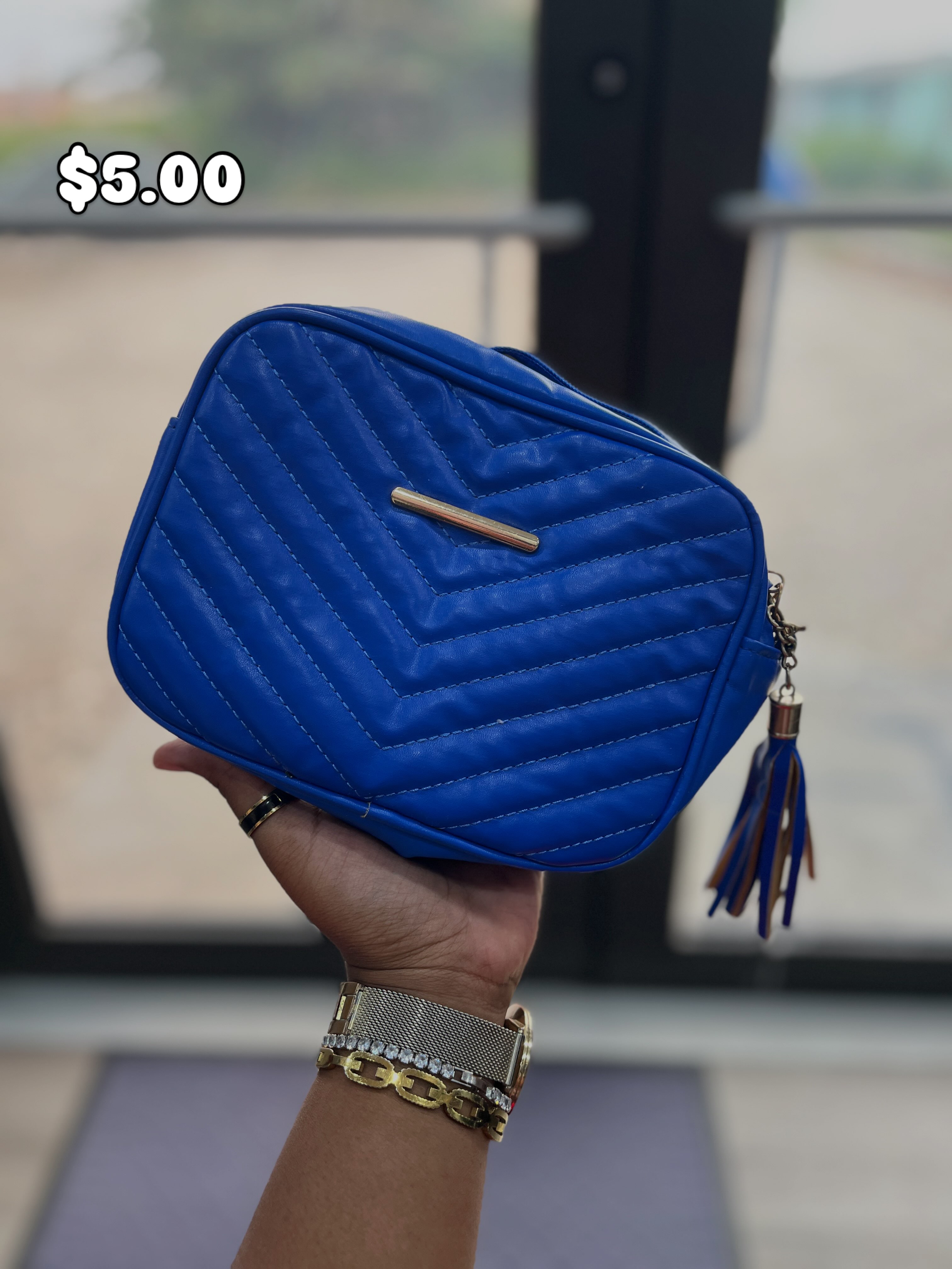 Clearance Sale: Handbags & Clutches $5-$20 at ThePlugBoutique