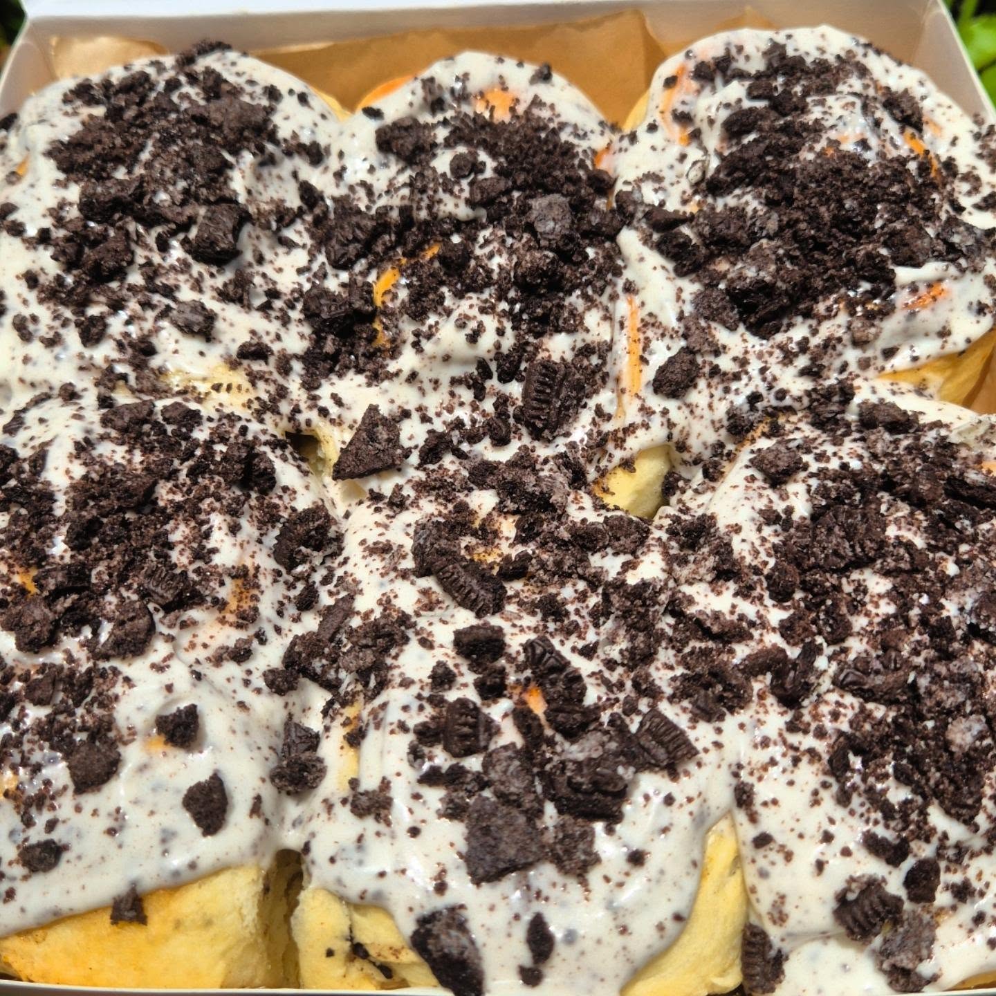 Oreo Cinnamon Rolls Box – Limited Time Order at $48