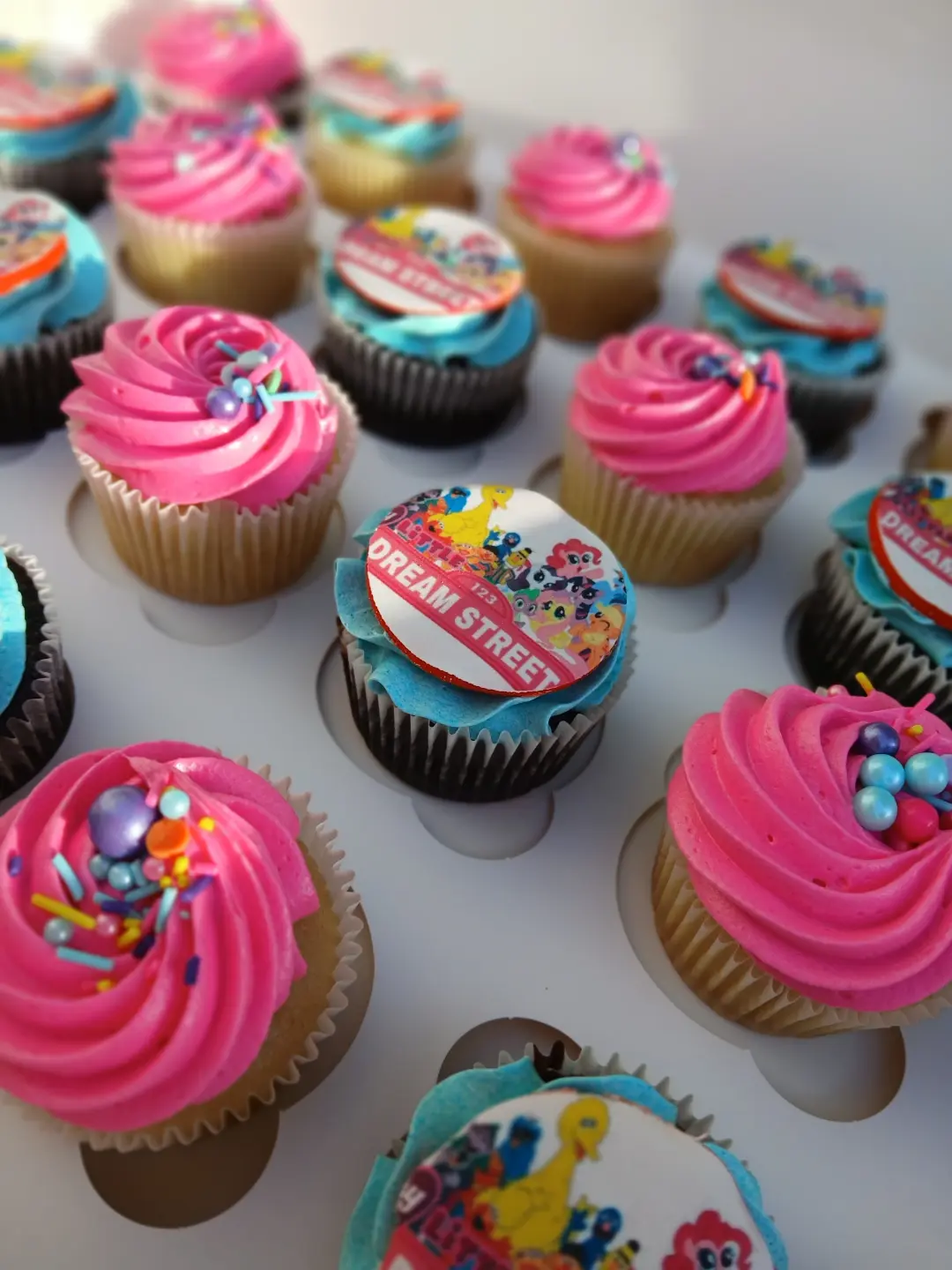 Cake Me Pretty Bundle Special – 8" Cake + 12 Cupcakes Starting at $250