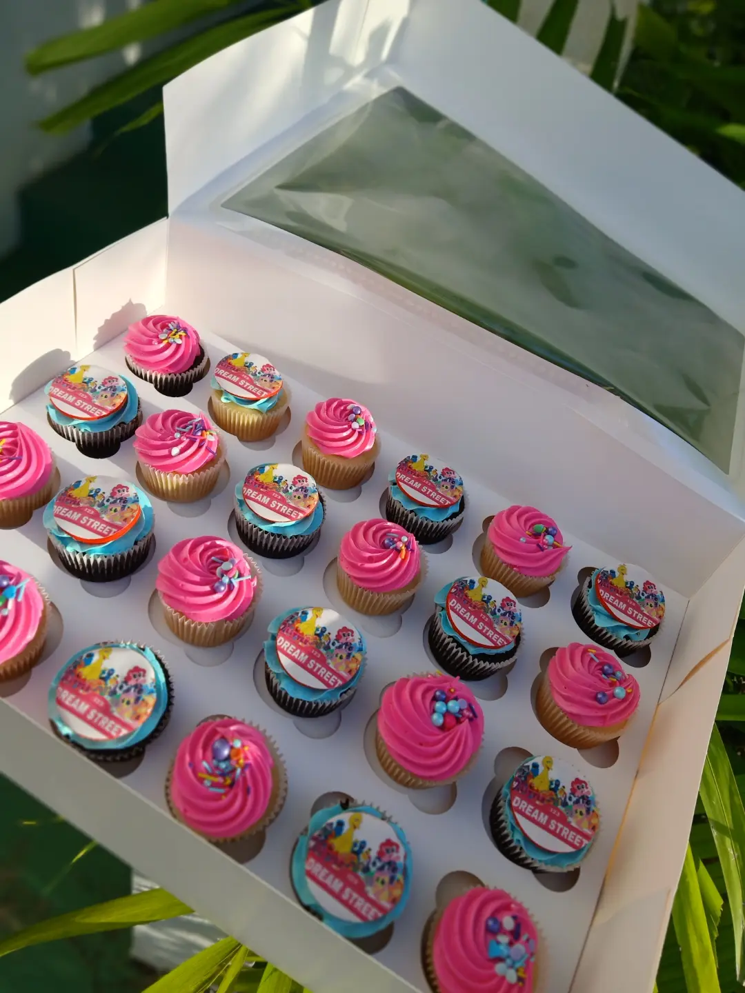 Cake Me Pretty Bundle Special – 8" Cake + 12 Cupcakes Starting at $250