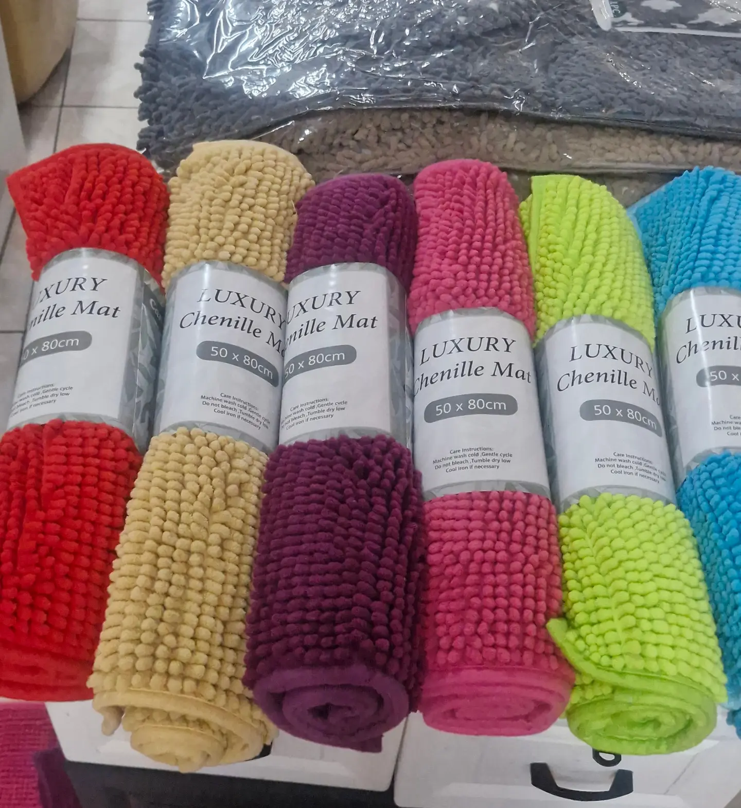 Luxury Chenille Mats (50 x 80cm) – $20 each