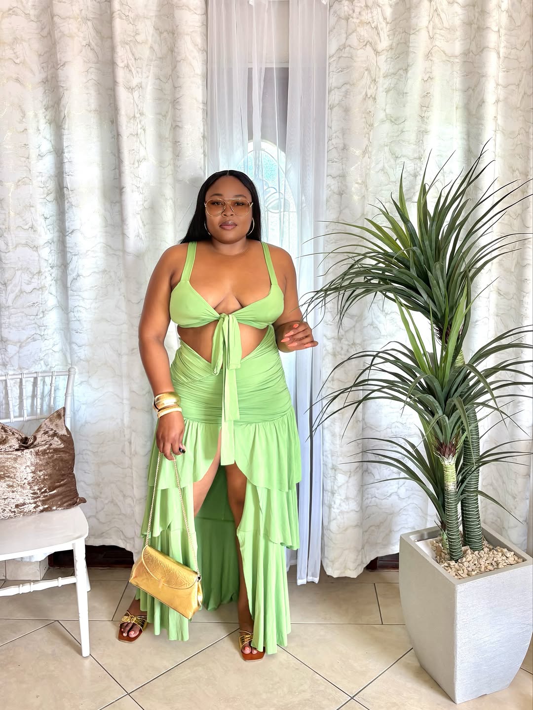 KC's Kloset: Green Two-Piece Set, Bag & Sunnies Available