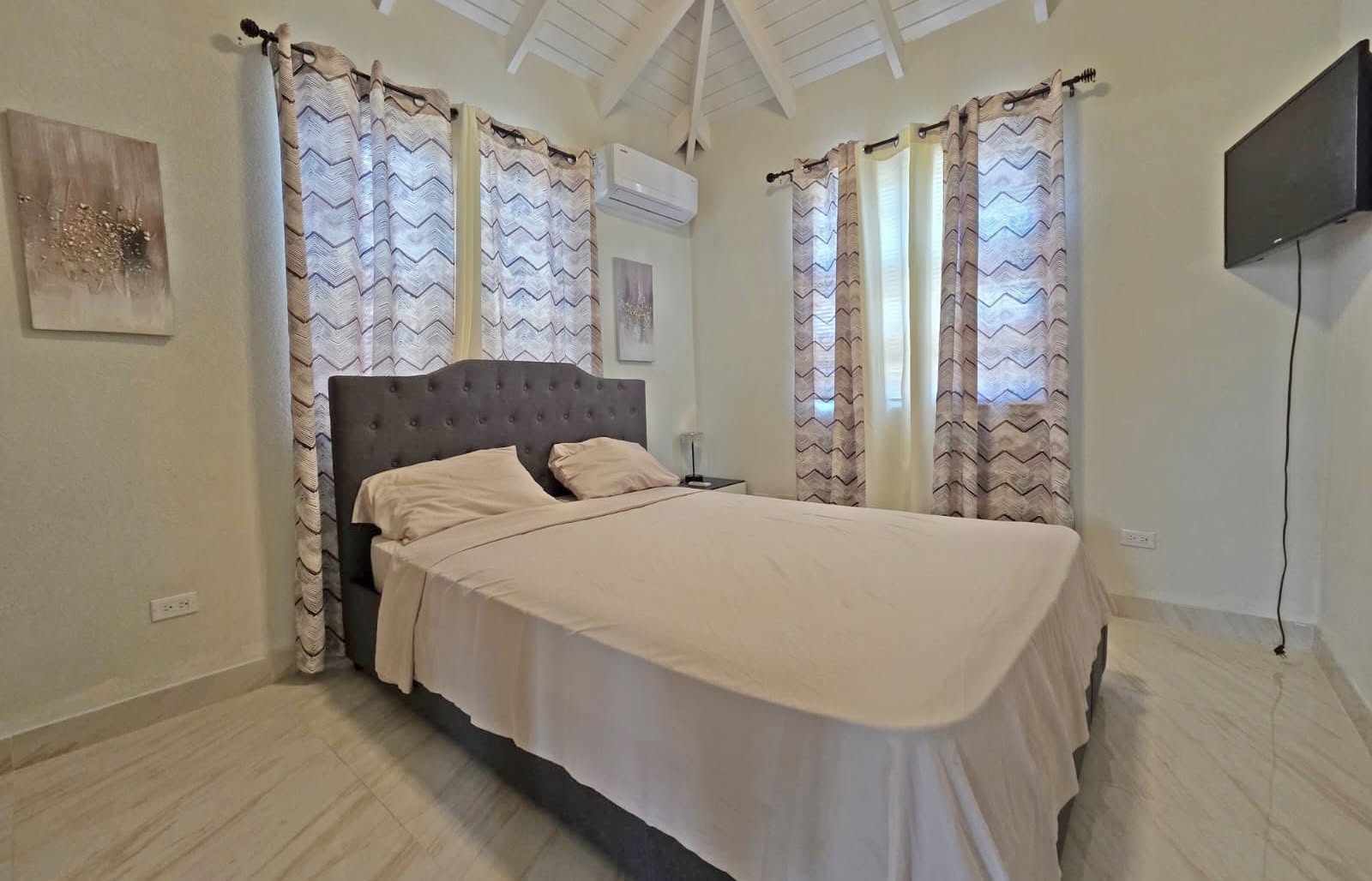 3-Bedroom Furnished Apartment for Rent – Kendal Crescent, Christ Church | $2,000 USD/Month