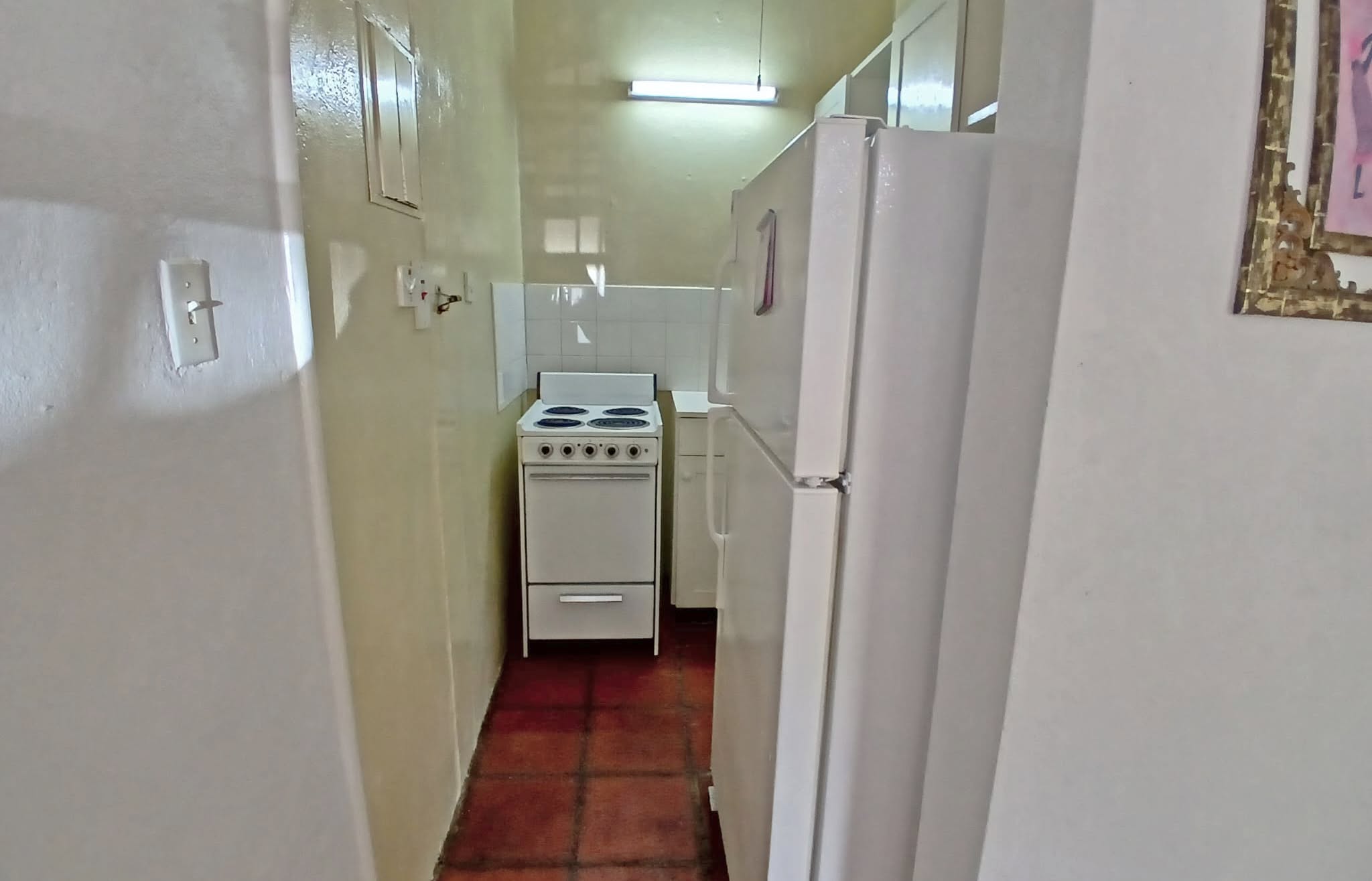 Furnished 1-Bedroom Apartment for Rent in Sunset Crest, St. James – $1,000 USD/Month