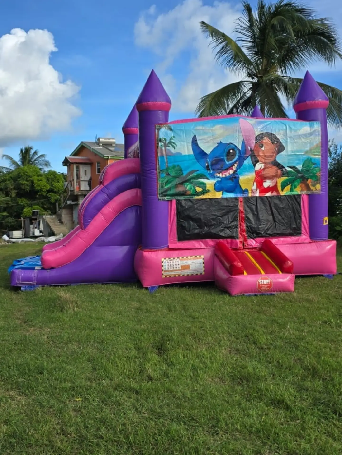Summer Special – Discounted Weekday Jumping Tent Rentals